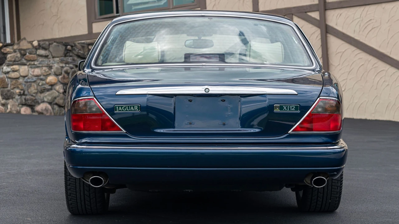 1996 Jaguar X300 XJ - Image 25 of 31