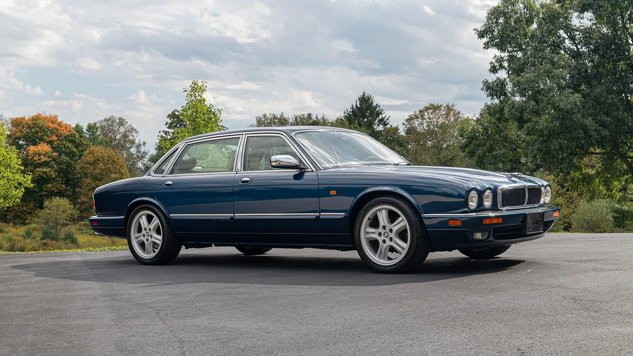 1996 Jaguar X300 XJ - Image 15 of 31