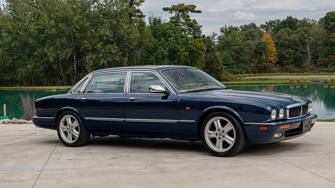 1996 Jaguar X300 XJ - Image 17 of 31
