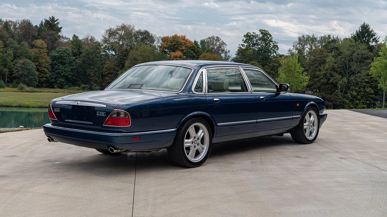 1996 Jaguar X300 XJ - Image 30 of 31