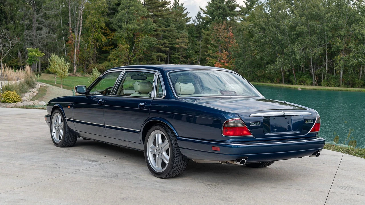 1996 Jaguar X300 XJ - Image 28 of 31