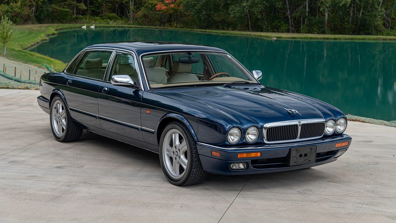 1996 Jaguar X300 XJ - Image 12 of 31