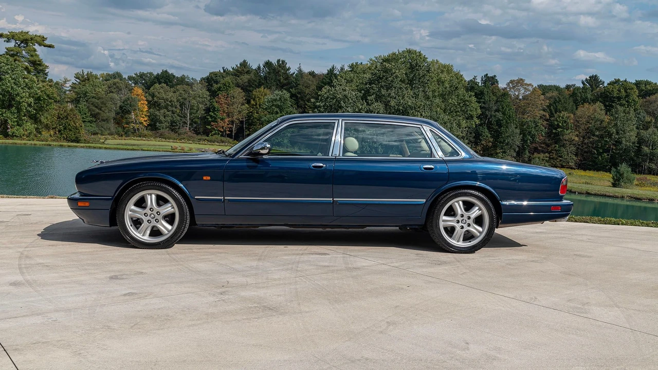 1996 Jaguar X300 XJ - Image 22 of 31