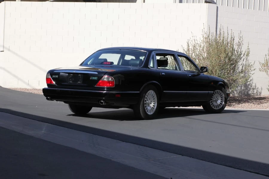 1996 Jaguar X300 XJ - Image 3 of 12
