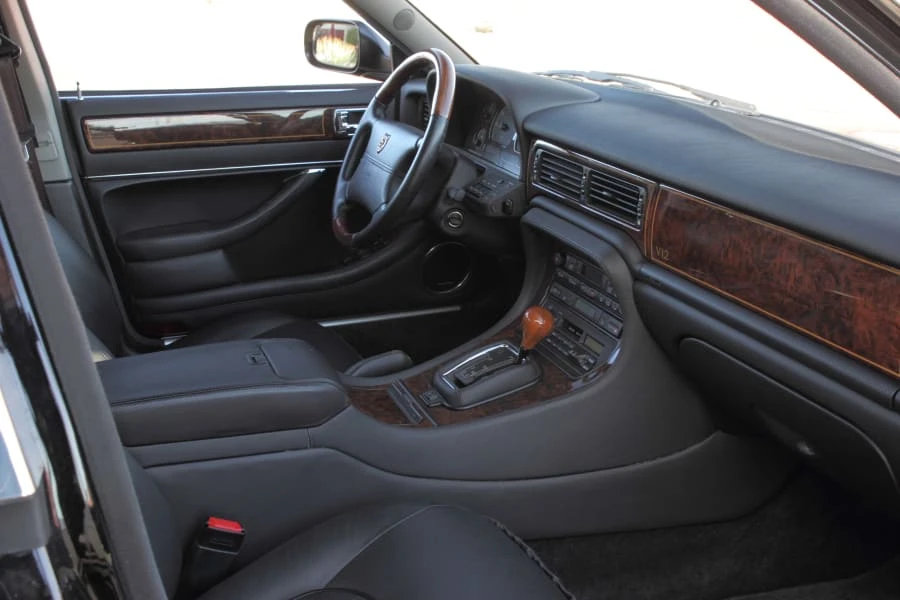 1996 Jaguar X300 XJ - Image 5 of 12