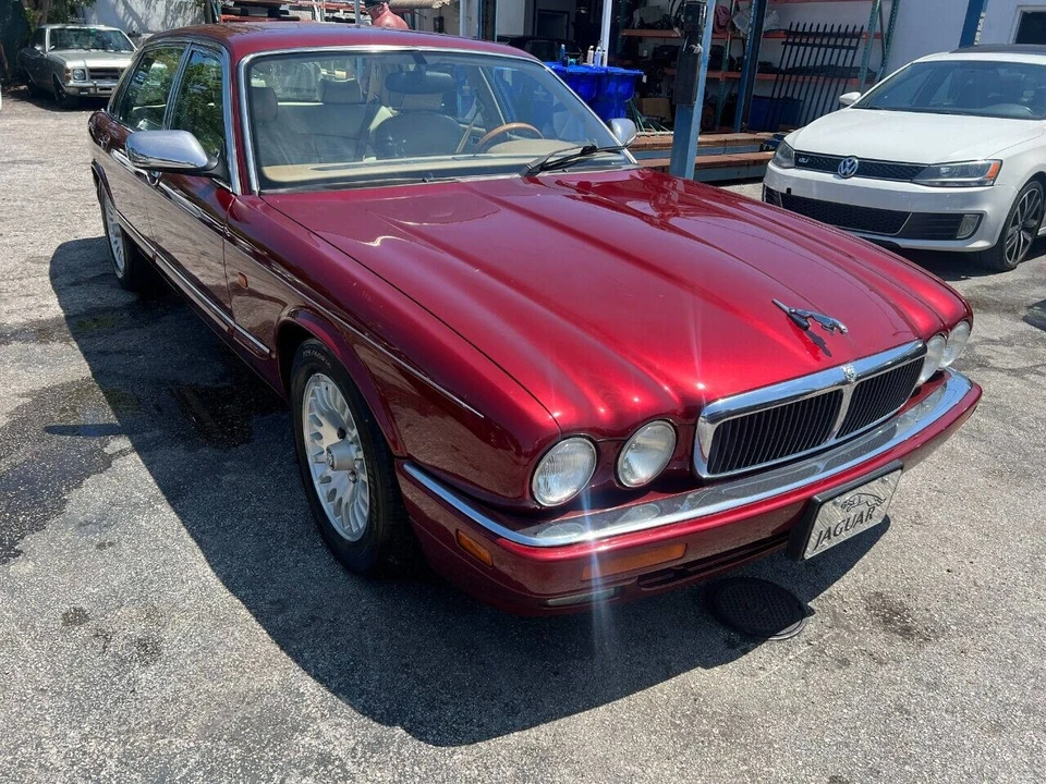 1996 Jaguar X300 XJ - Image 2 of 20