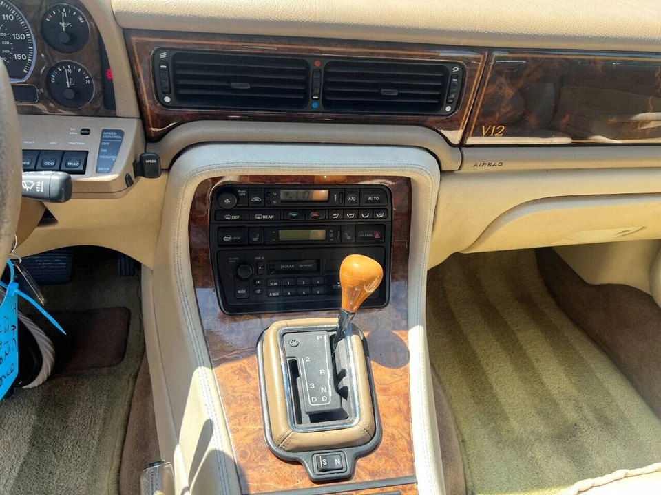 1996 Jaguar X300 XJ - Image 19 of 20
