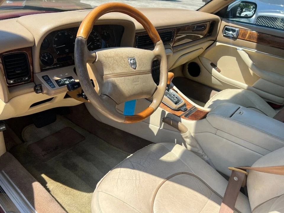 1996 Jaguar X300 XJ - Image 18 of 20