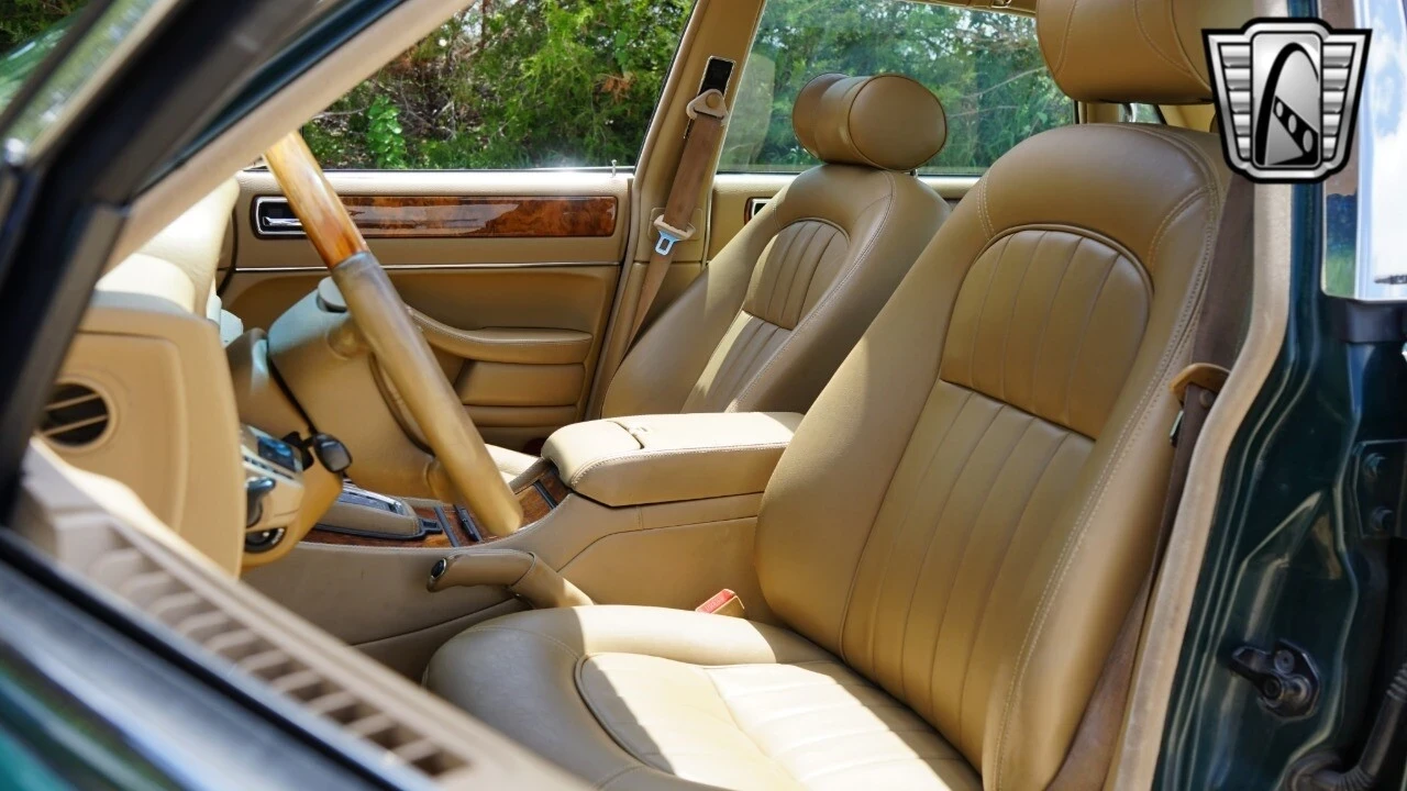 1996 Jaguar X300 XJ - Image 17 of 21