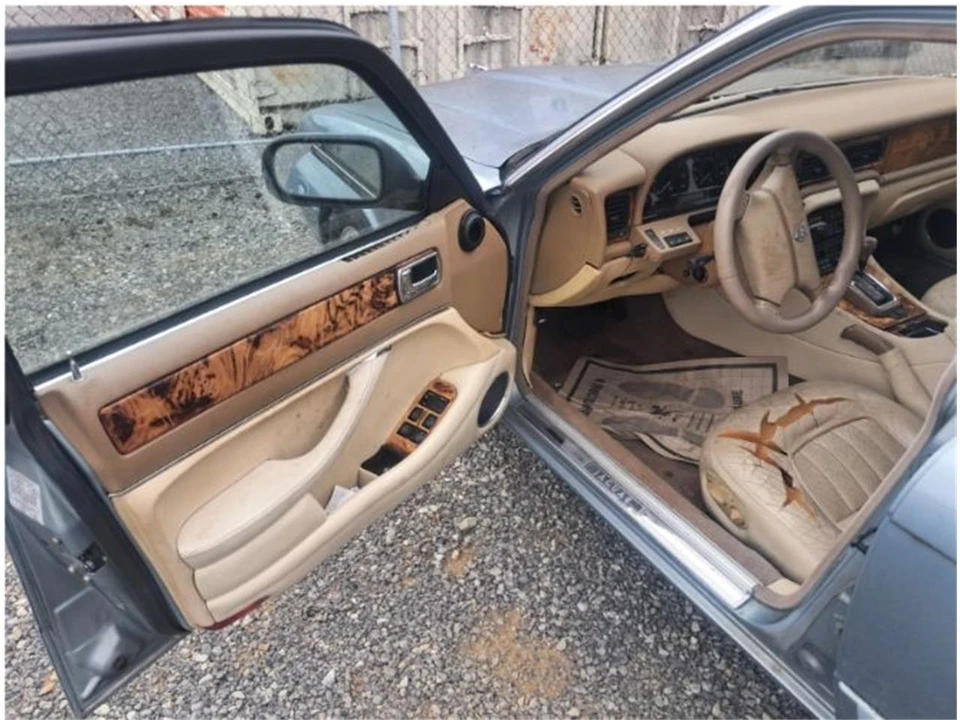 1996 Jaguar X300 XJ - Image 6 of 10