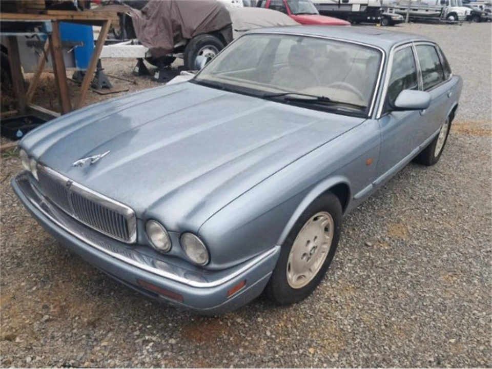 1996 Jaguar X300 XJ - Image 9 of 10