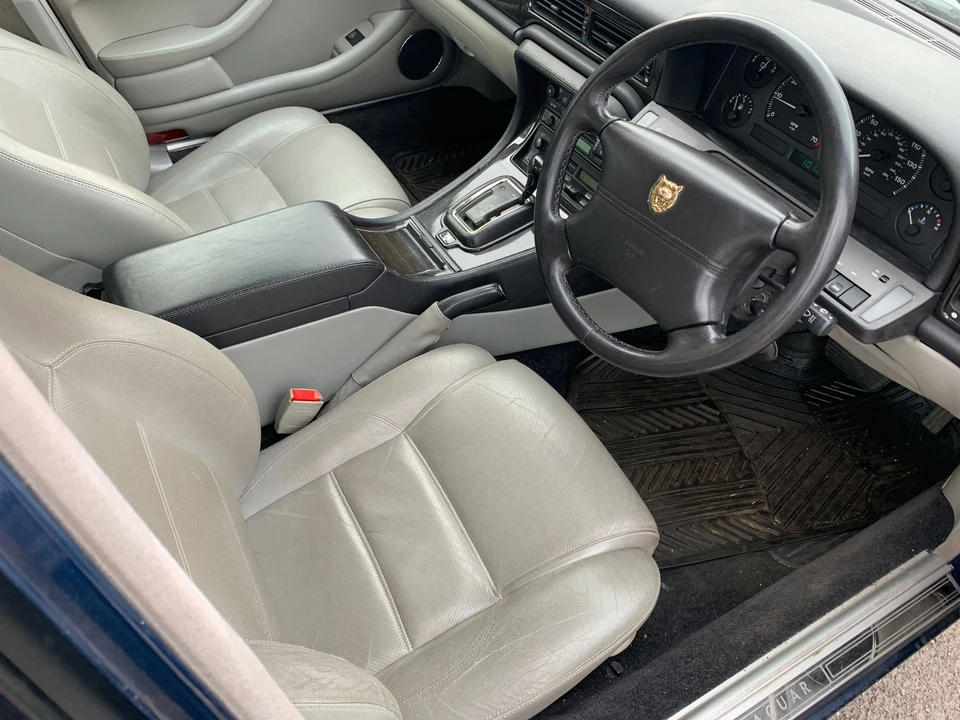 1996 Jaguar X300 XJ - Image 2 of 6
