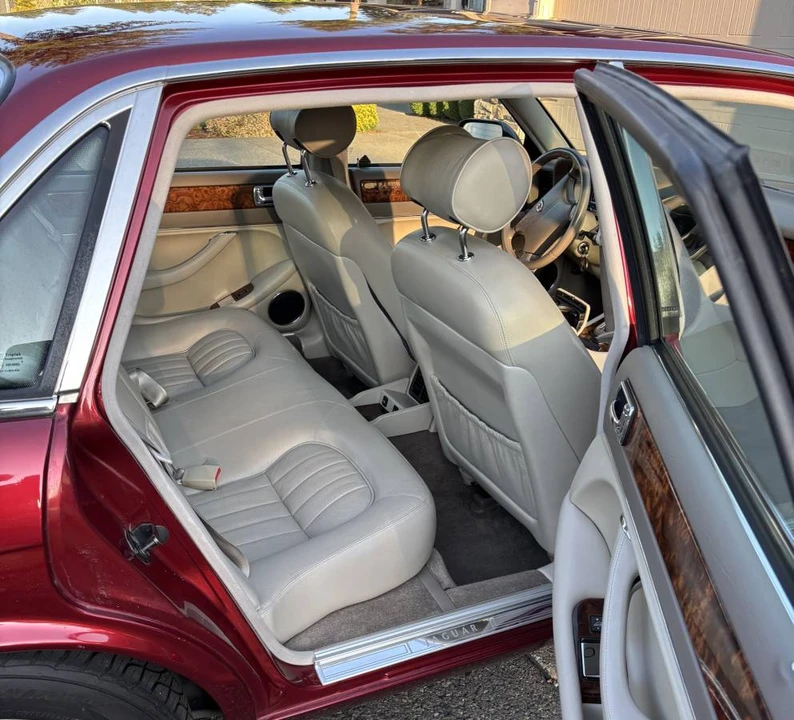 1996 Jaguar X300 XJ - Image 11 of 14