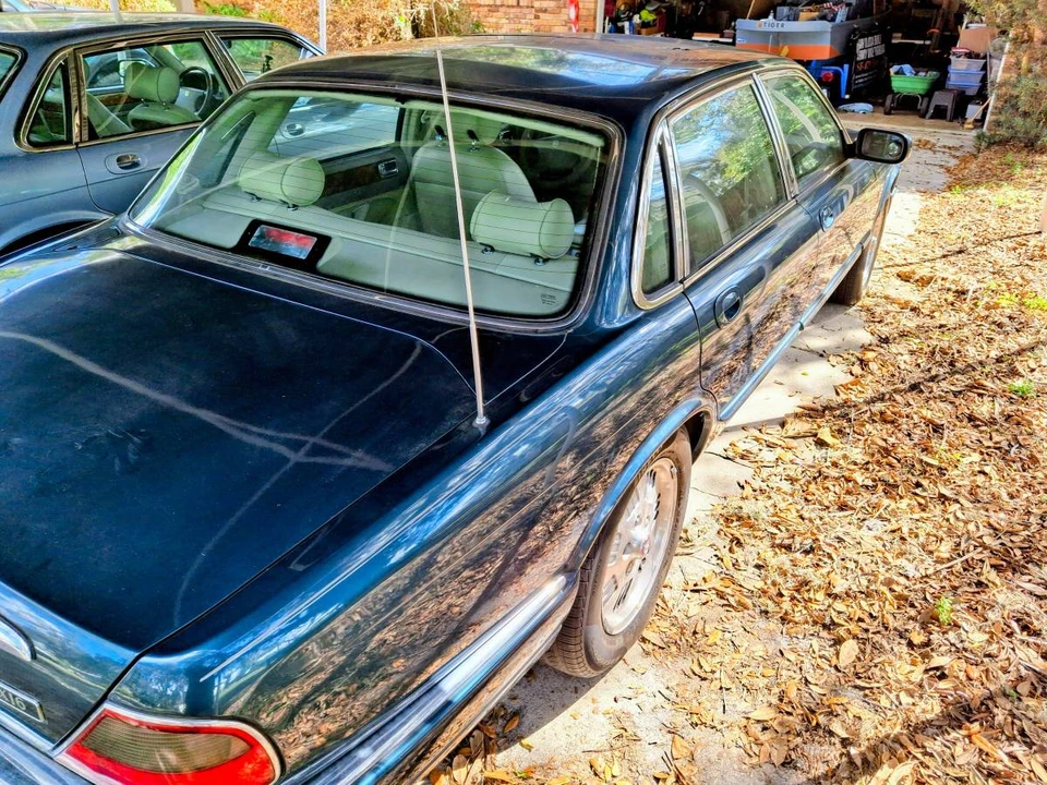 1996 Jaguar X300 XJ - Image 4 of 7