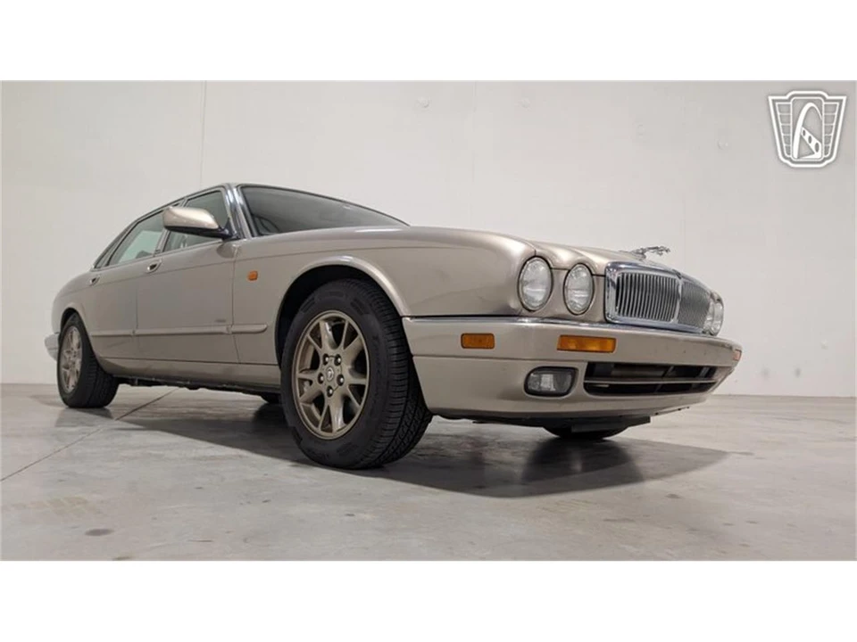 1996 Jaguar X300 XJ - Image 21 of 31