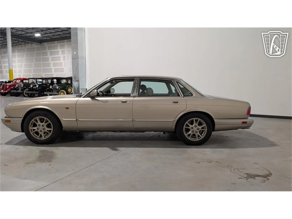 1996 Jaguar X300 XJ - Image 6 of 31
