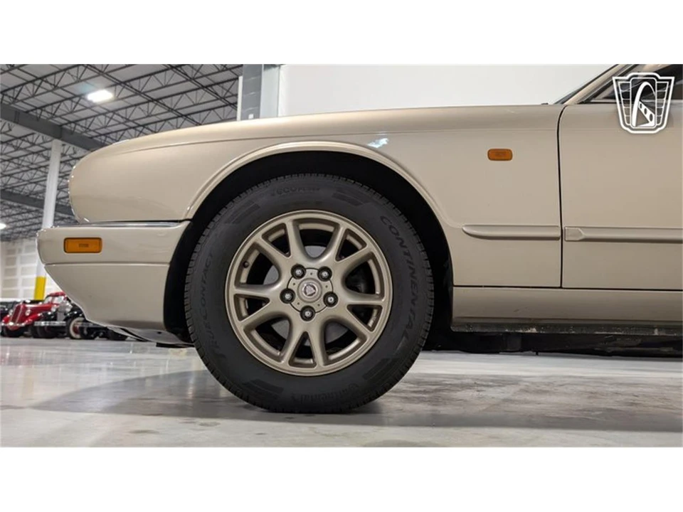 1996 Jaguar X300 XJ - Image 27 of 31