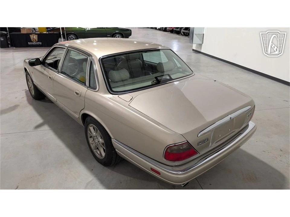 1996 Jaguar X300 XJ - Image 8 of 31