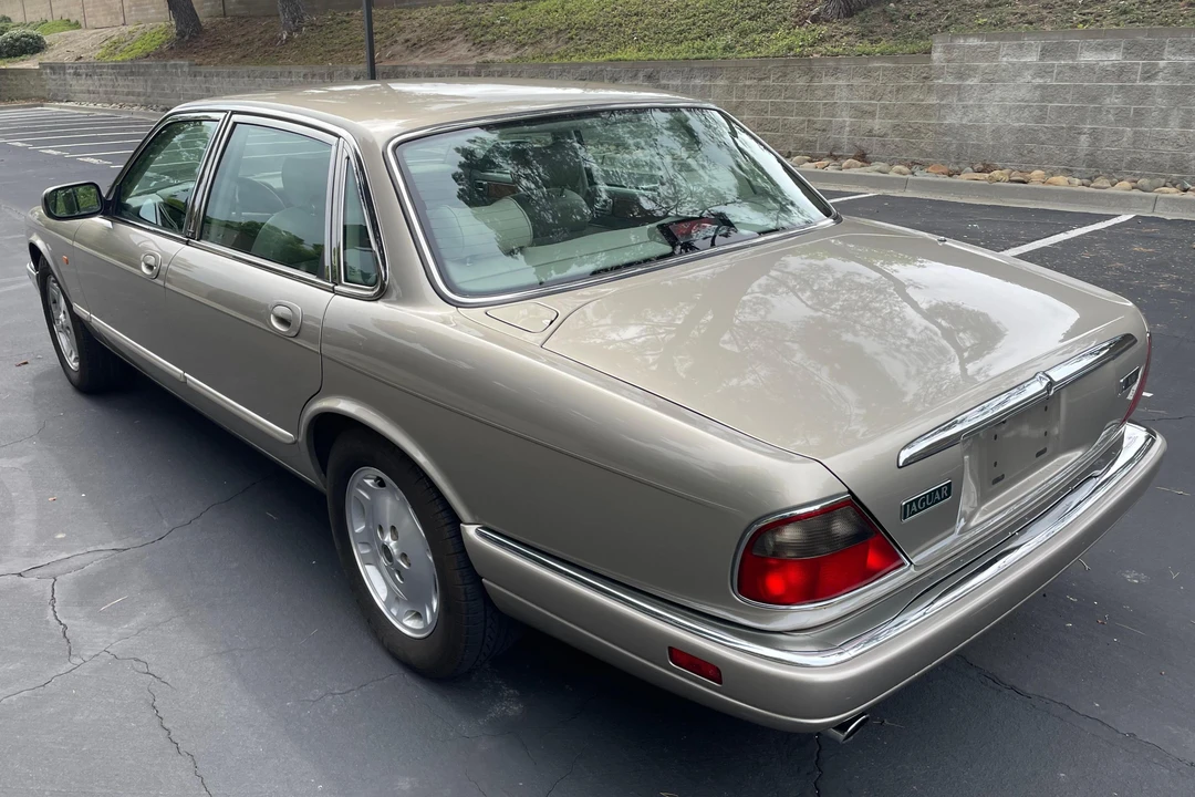 1996 Jaguar X300 XJ - Image 4 of 31