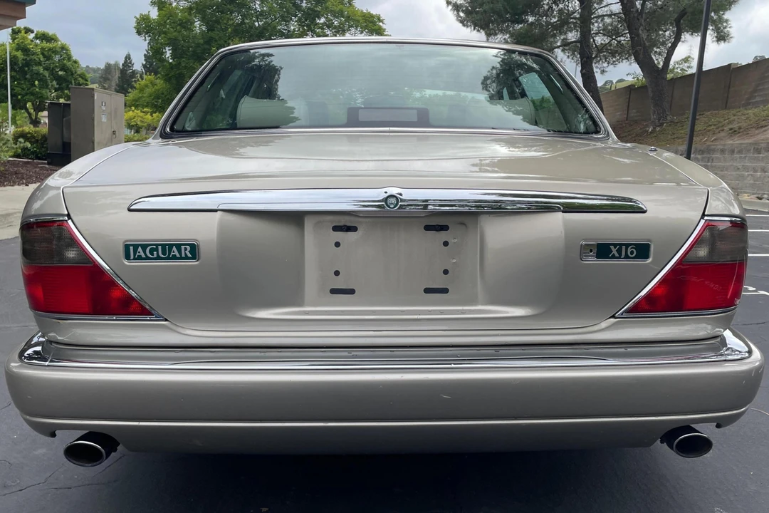 1996 Jaguar X300 XJ - Image 5 of 31