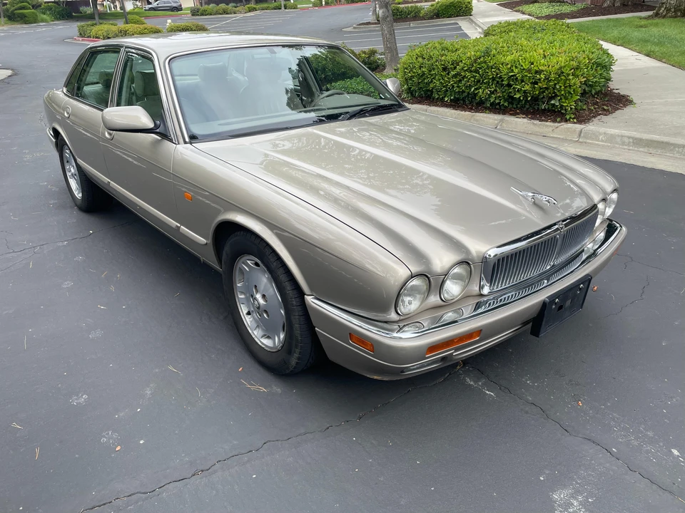 1996 Jaguar X300 XJ - Image 14 of 31