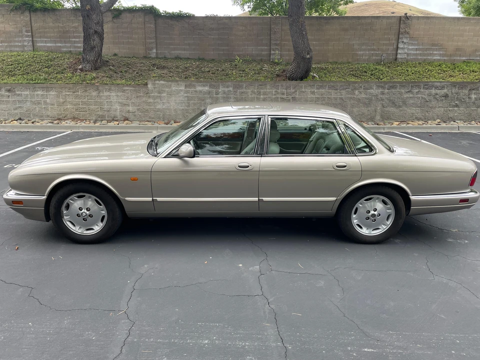 1996 Jaguar X300 XJ - Image 7 of 31