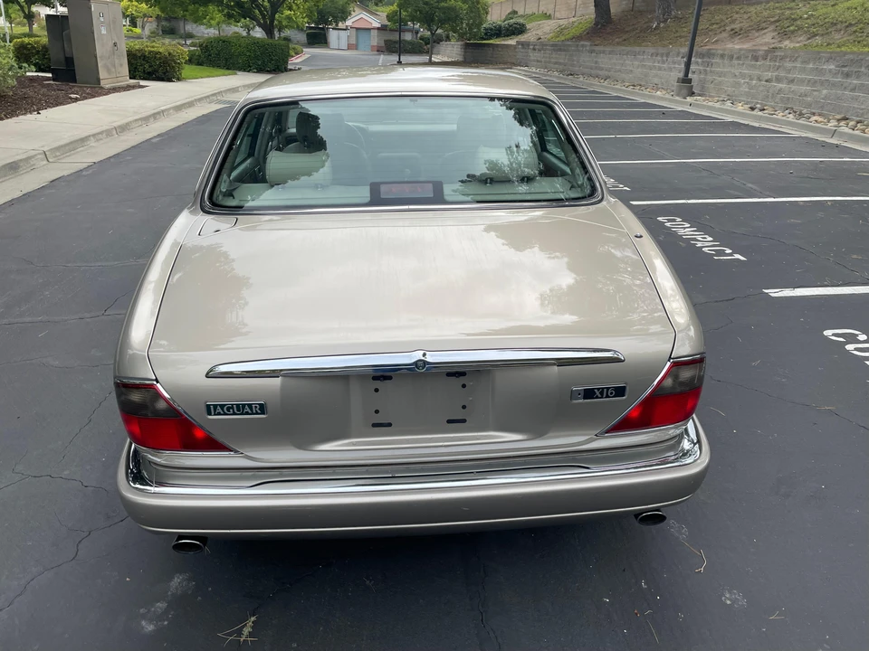 1996 Jaguar X300 XJ - Image 9 of 31
