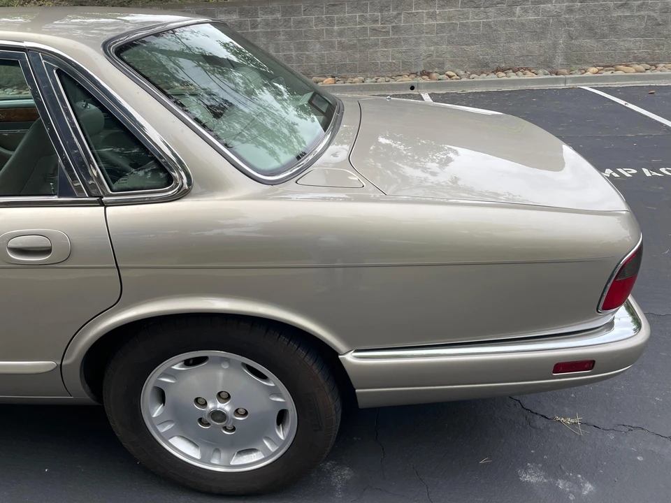 1996 Jaguar X300 XJ - Image 28 of 31
