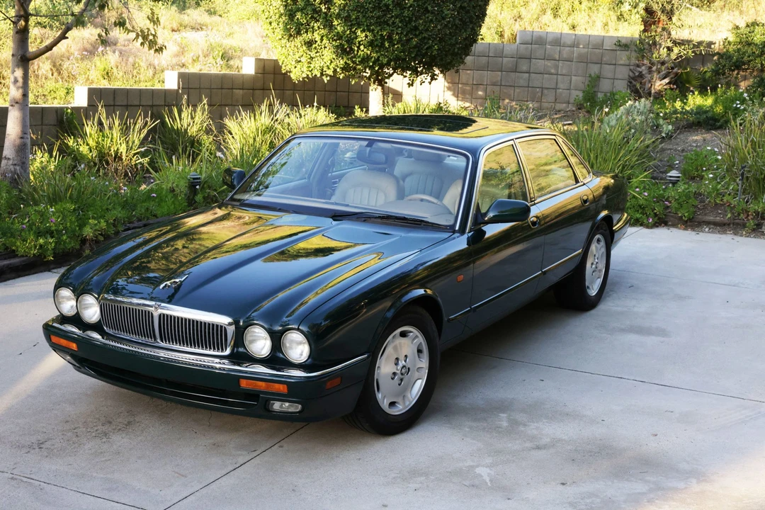 1996 Jaguar X300 XJ - Image 14 of 31