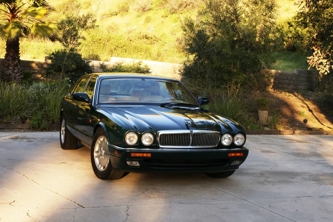 1996 Jaguar X300 XJ - Image 17 of 31