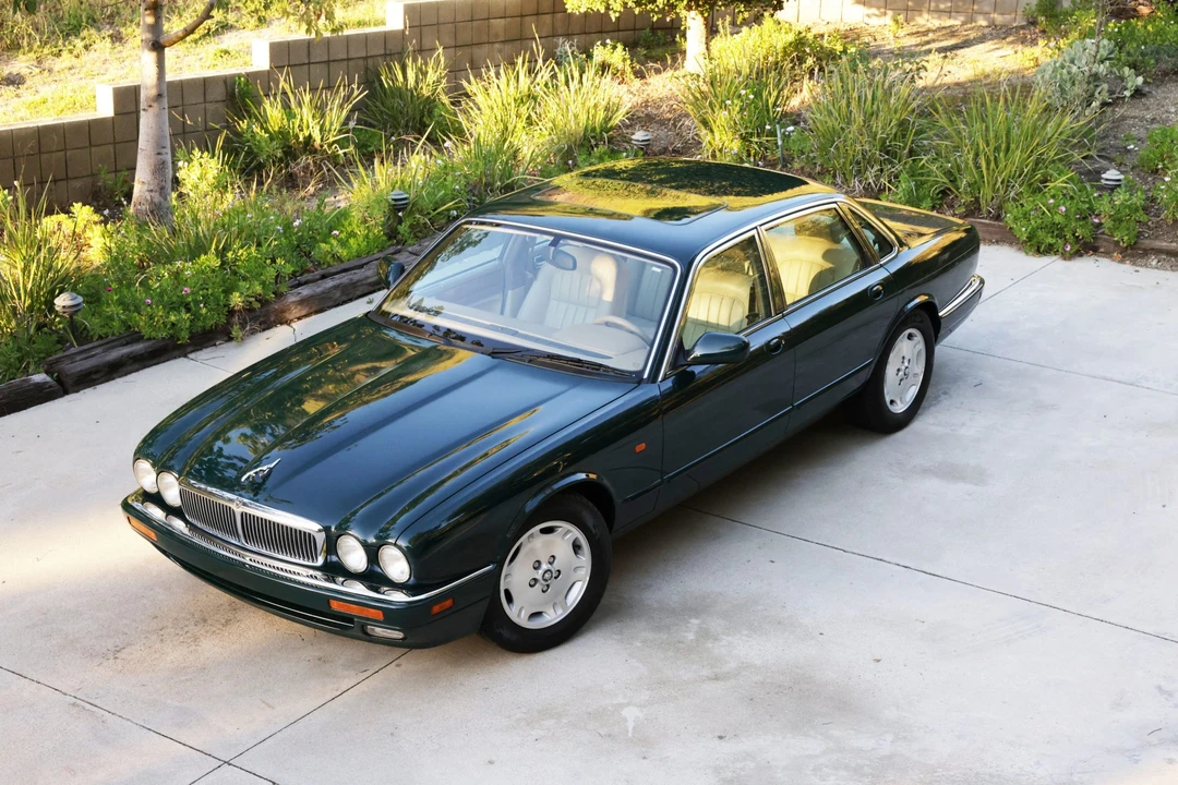 1996 Jaguar X300 XJ - Image 10 of 31