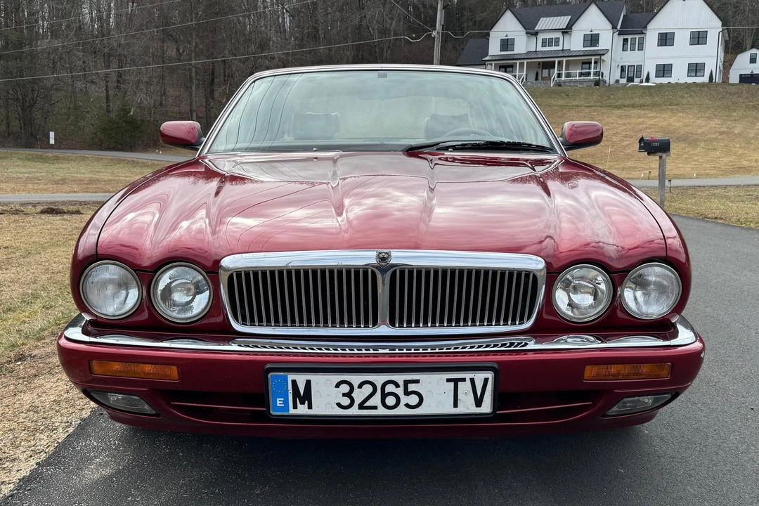1996 Jaguar X300 XJ - Image 2 of 31