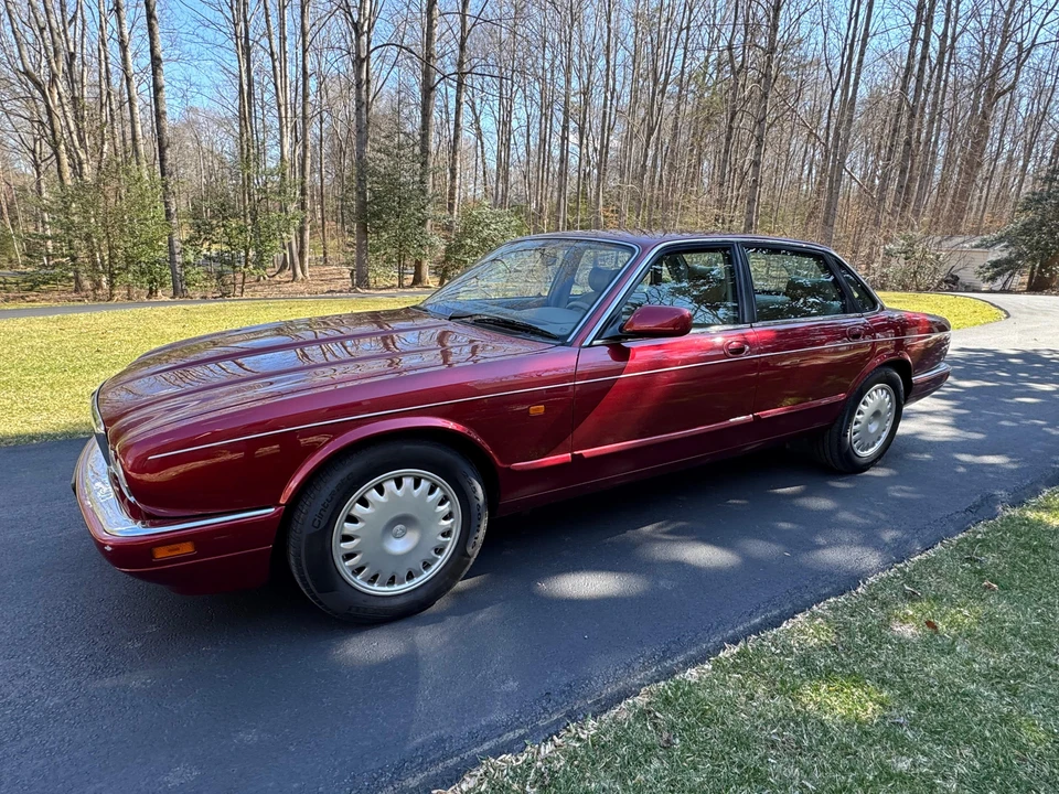 1996 Jaguar X300 XJ - Image 14 of 31