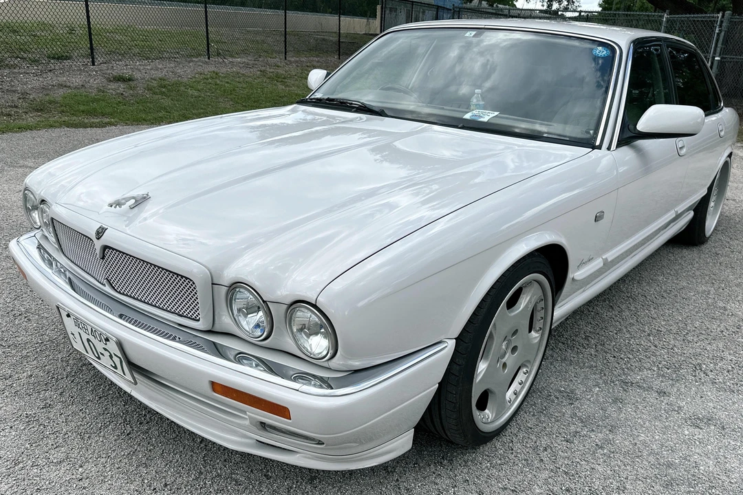 1996 Jaguar X300 XJ - Image 2 of 5