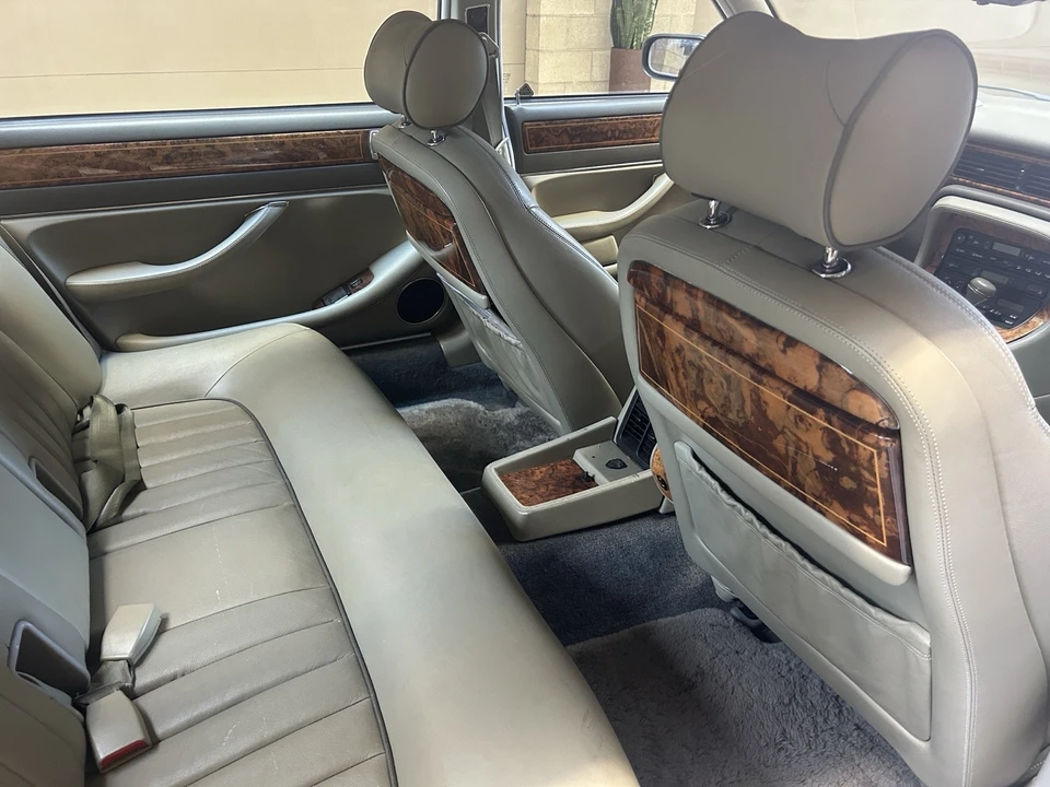 1996 Jaguar X300 XJ - Image 8 of 10