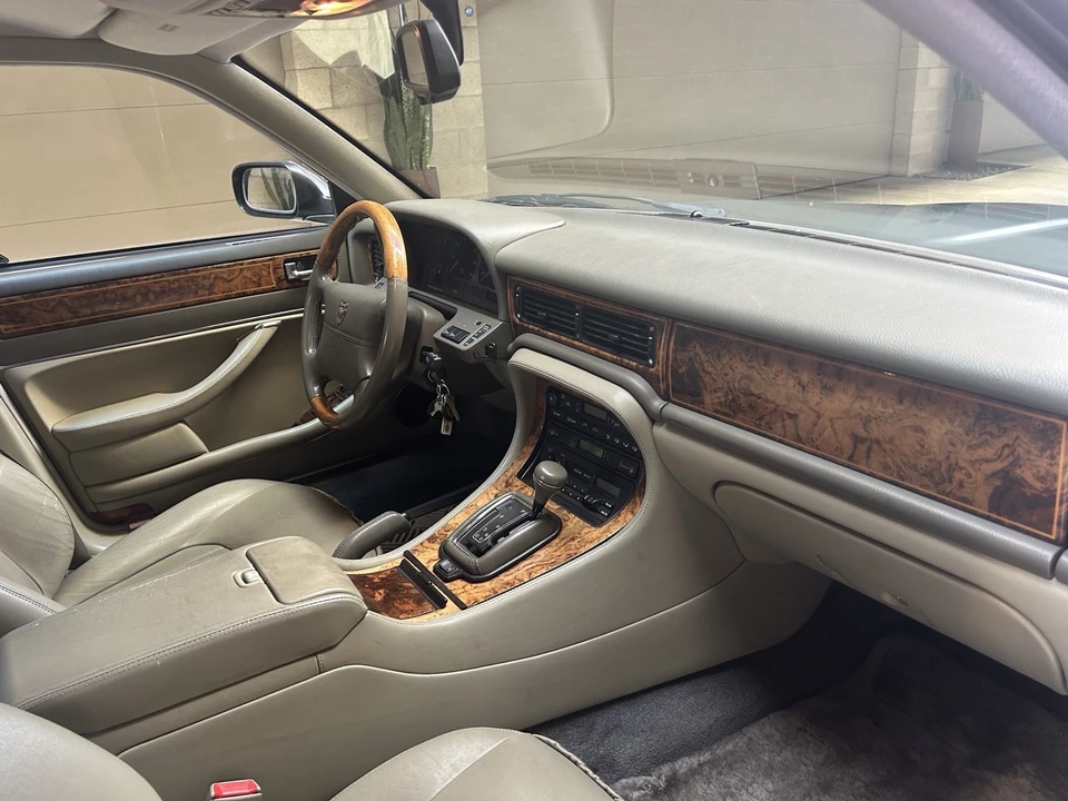 1996 Jaguar X300 XJ - Image 6 of 10