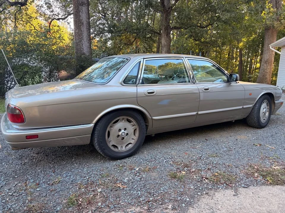 1996 Jaguar X300 XJ - Image 4 of 15