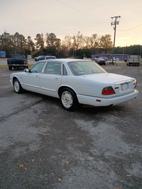 1996 Jaguar X300 XJ - Image 4 of 8