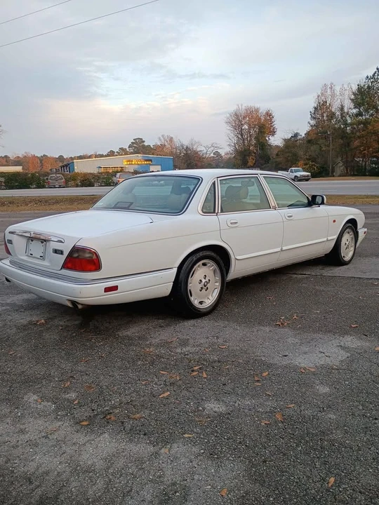 1996 Jaguar X300 XJ - Image 3 of 8