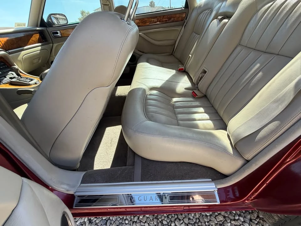 1996 Jaguar X300 XJ - Image 10 of 11