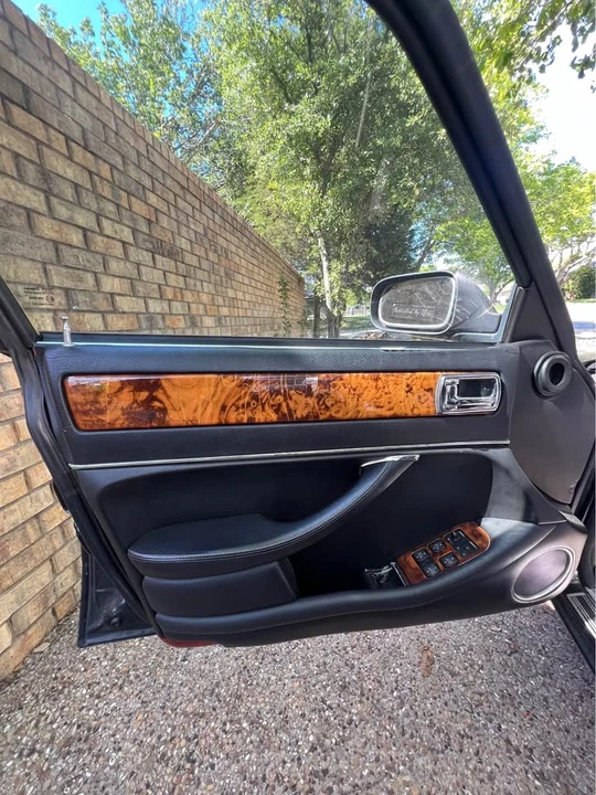 1996 Jaguar X300 XJ - Image 5 of 19