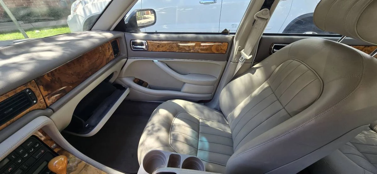 1996 Jaguar X300 XJ - Image 10 of 20