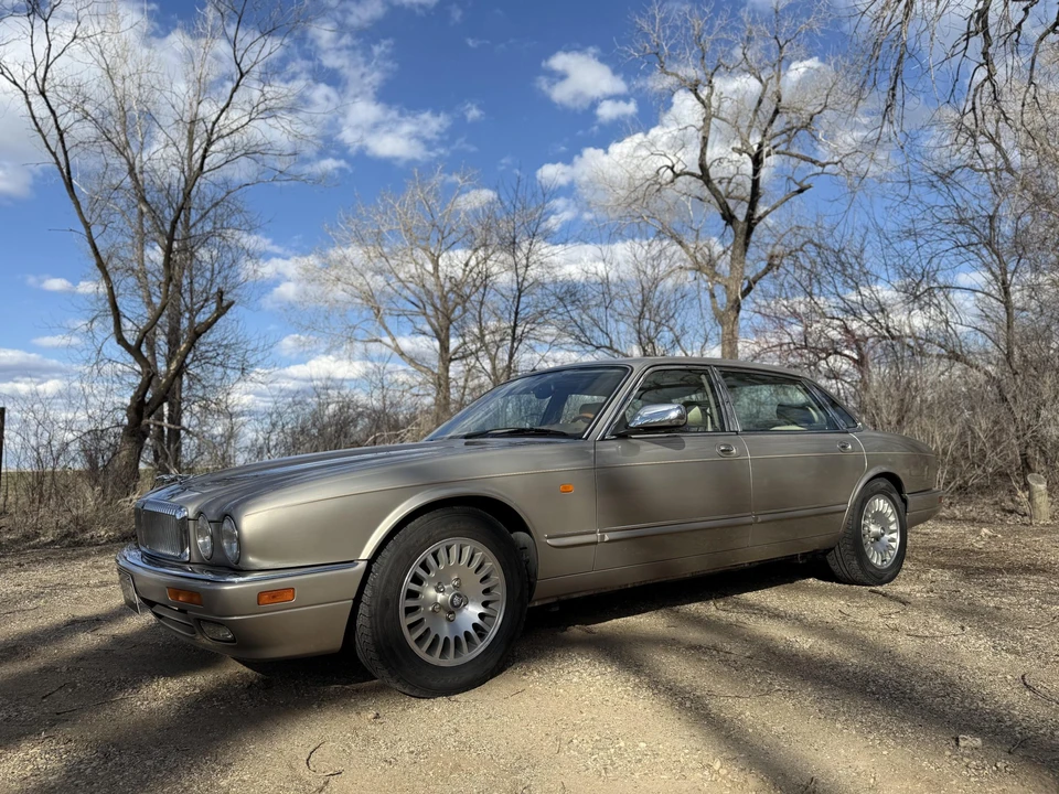 1996 Jaguar X300 XJ - Image 2 of 31
