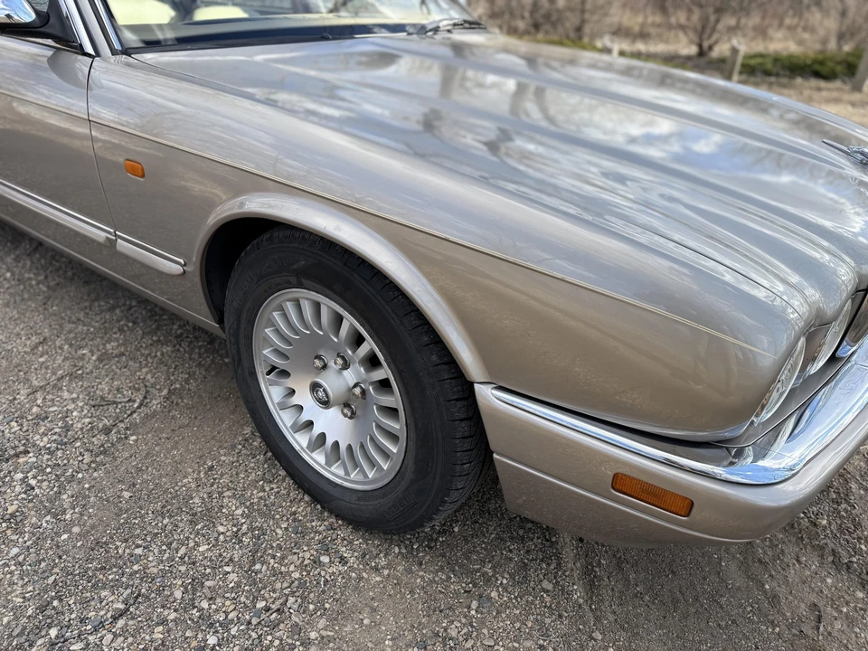 1996 Jaguar X300 XJ - Image 16 of 31