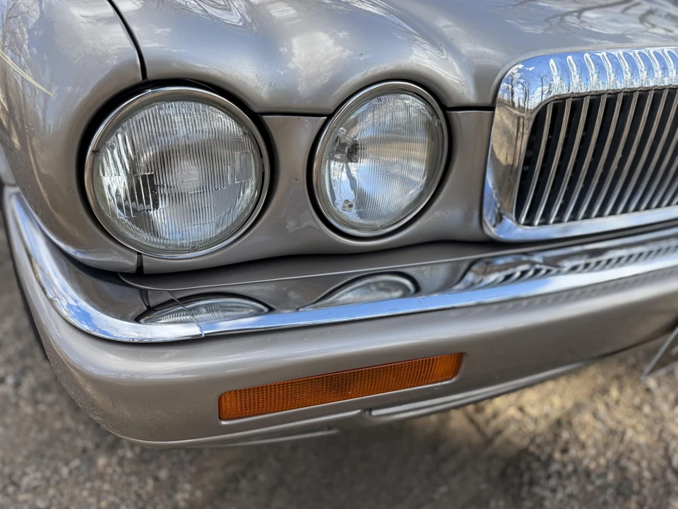 1996 Jaguar X300 XJ - Image 11 of 31