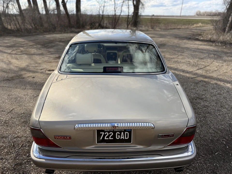 1996 Jaguar X300 XJ - Image 9 of 31