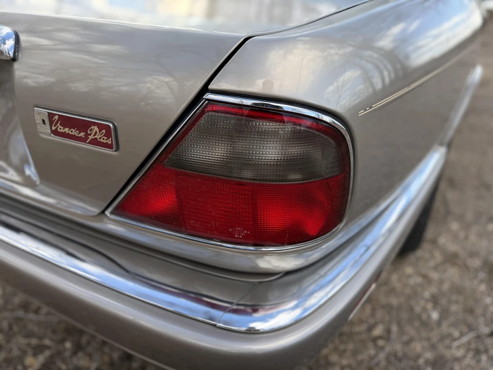 1996 Jaguar X300 XJ - Image 14 of 31