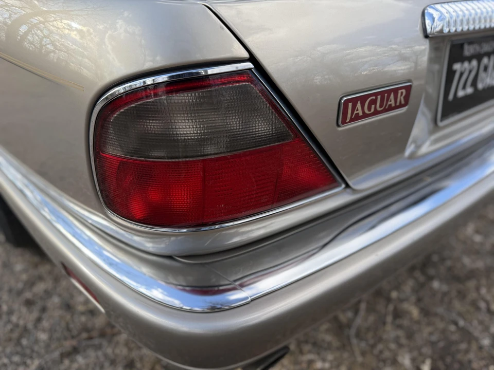 1996 Jaguar X300 XJ - Image 13 of 31