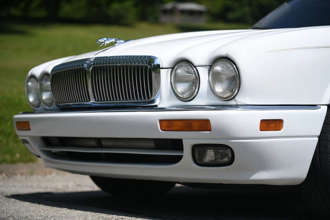 1996 Jaguar X300 XJ - Image 25 of 31