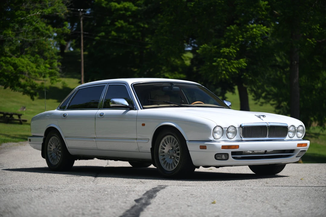 1996 Jaguar X300 XJ - Image 15 of 31
